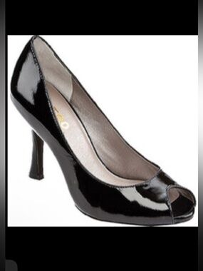 Me Too peep toe patent shoe.